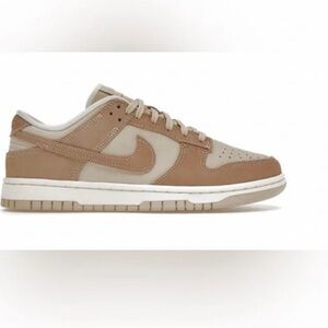 Nike Dunk Low SE
Sanddrift (Women's)